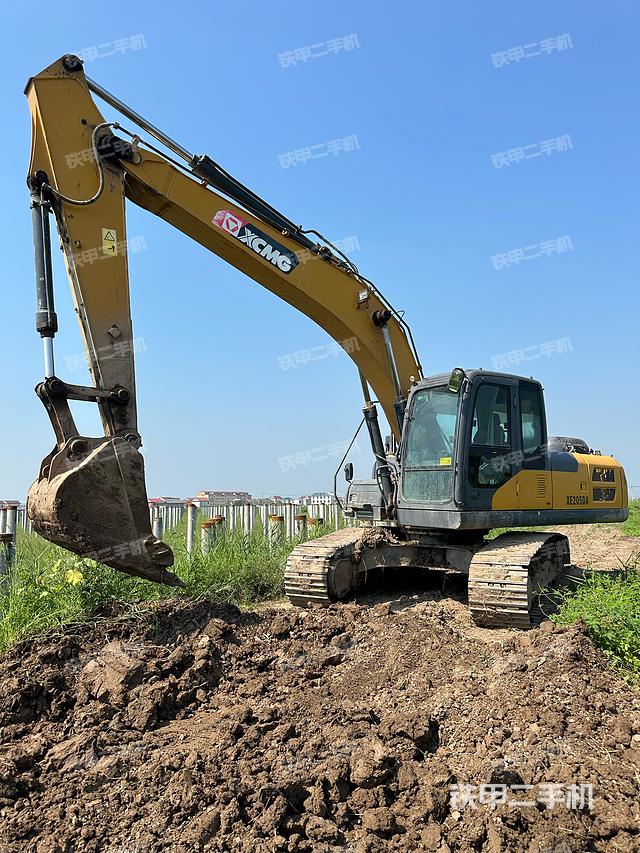 徐工XE205DA挖掘机