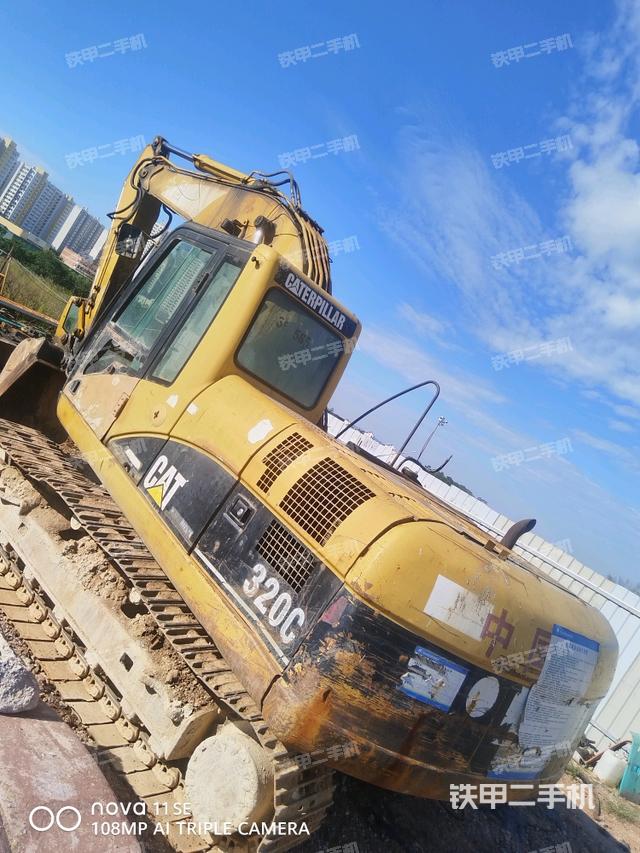 卡特彼勒320C挖掘機(jī)