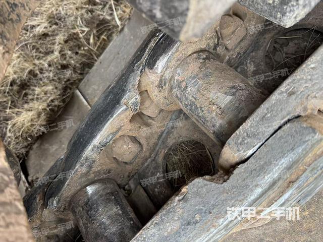 駕駛室整體（整機外觀）