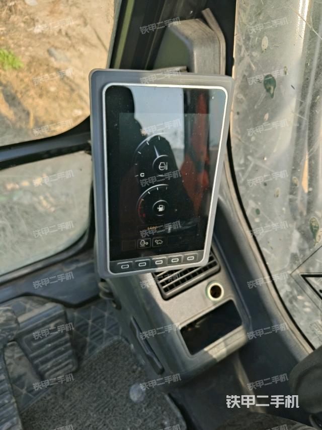 顯示屏?（駕駛室部分）