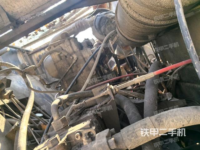 工作裝置4（工作裝置）