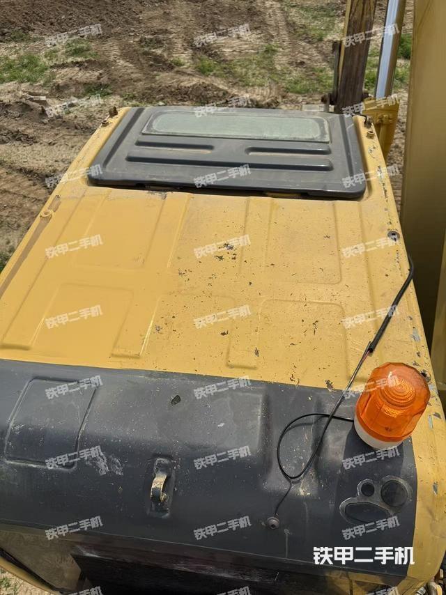 駕駛室頂部（整機(jī)外觀）