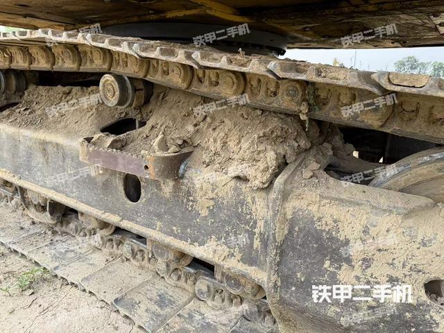 單側(cè)履帶整體（整機(jī)外觀）