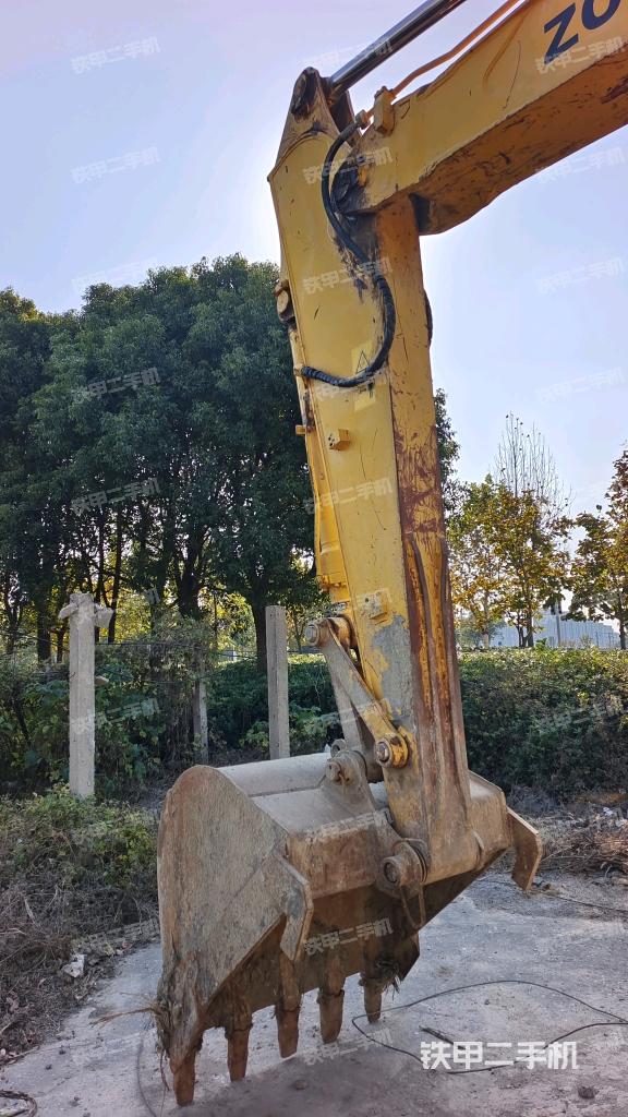 小臂整体左后（工作和回转装置）