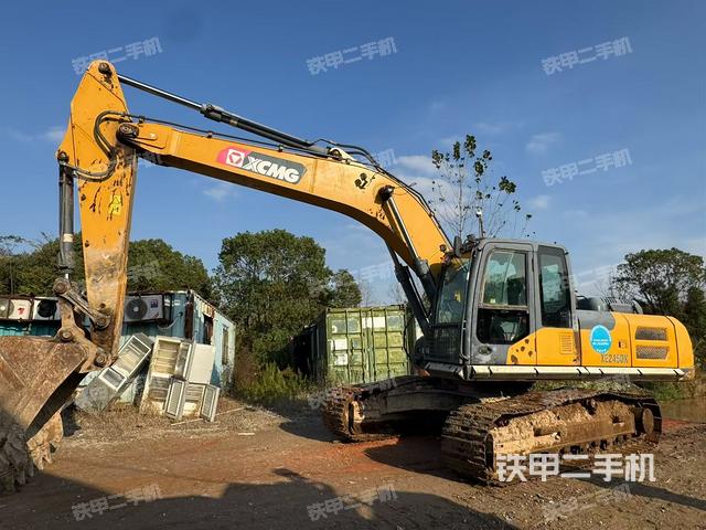 徐工XE245DK挖掘機