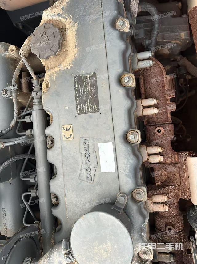 發(fā)動機(jī)整體俯視（整機(jī)外觀）