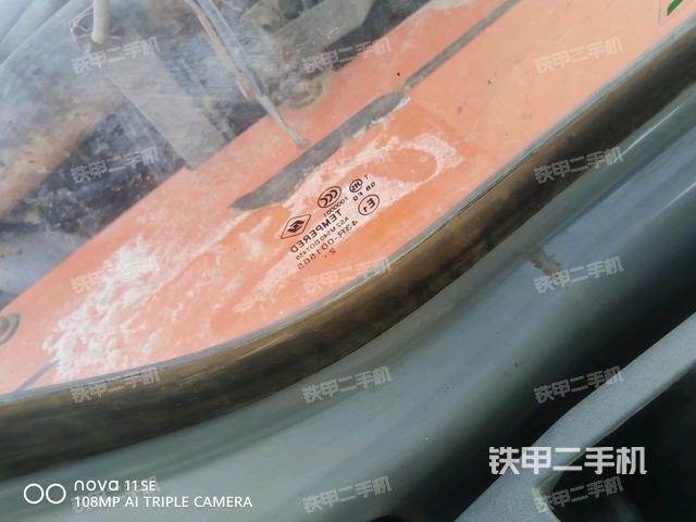 右側(cè)玻璃角標（駕駛室部分）