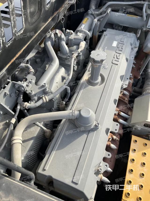 發(fā)動(dòng)機(jī)整體俯視（整機(jī)外觀）