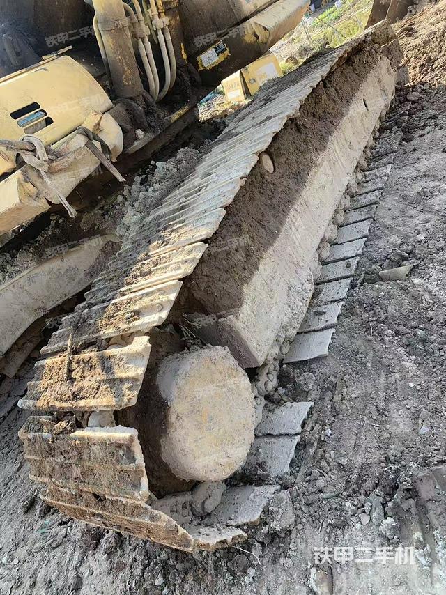 单侧履带整体（整机外观）