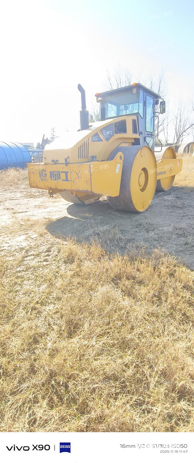 整機(jī)右后45°（設(shè)備外觀及核心部件）