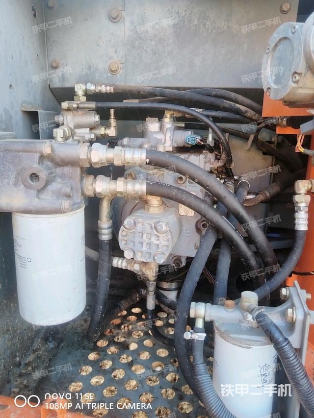 液壓泵斜45?左（大件艙室）