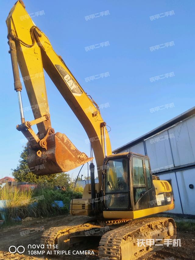 卡特彼勒320D-E挖掘机