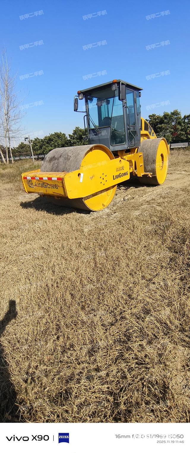 柳工CLG6324壓路機(jī)