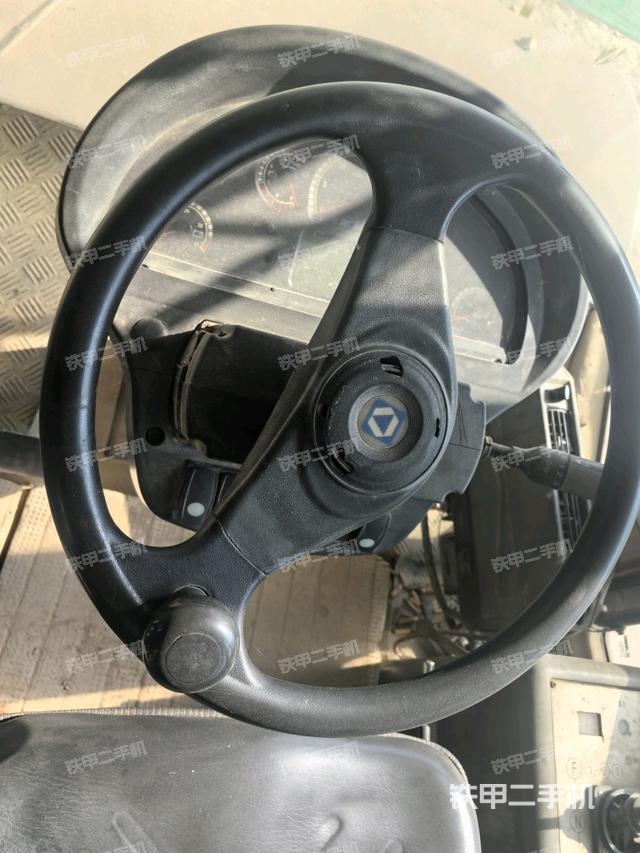 后玻璃角標(biāo)（壓路機(jī)駕駛室）