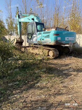 神钢SK260LC-8挖掘机