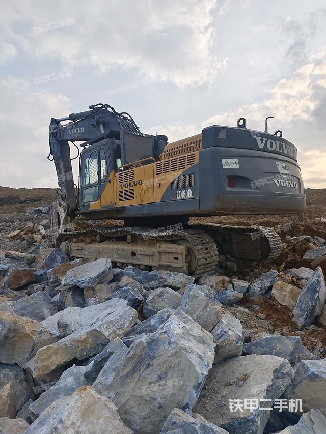 整機右后45°（整機外觀）