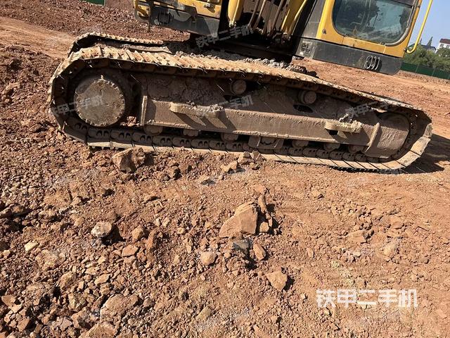 左侧履带整体 （行走机构）