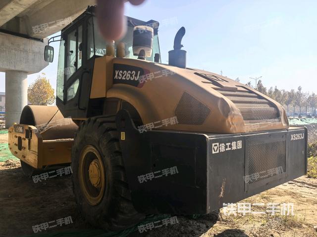 左后45°（壓路機(jī)整機(jī)外觀）