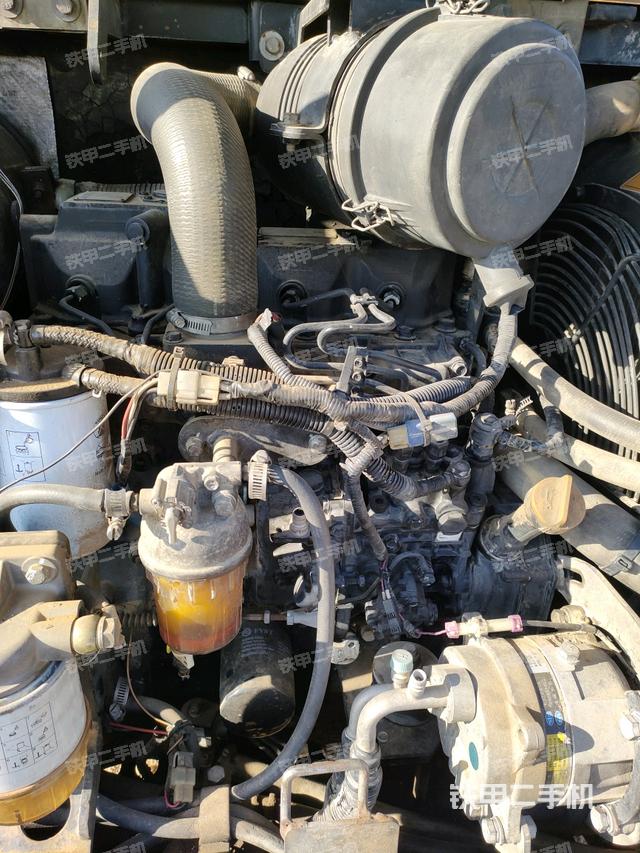 發(fā)動(dòng)機(jī)整體俯視（整機(jī)外觀）