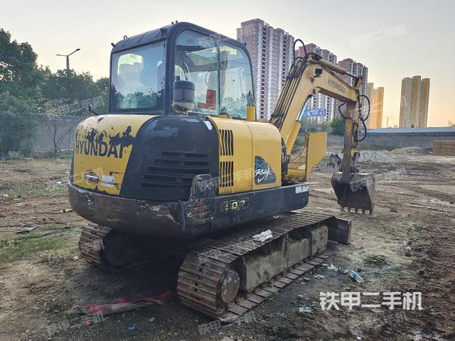 整機右后45°（整機外觀）