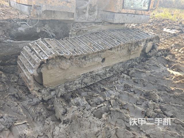 左側(cè)履帶整體?（行走機(jī)構(gòu)）