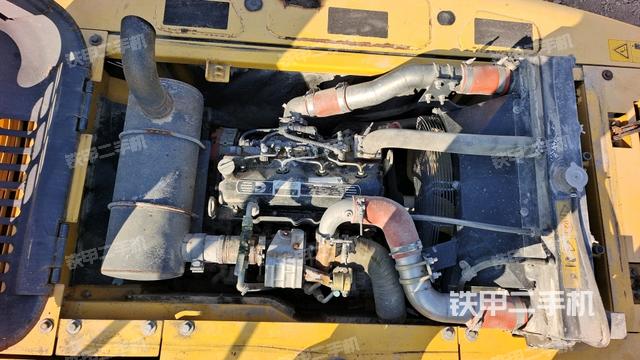 发动机室（上车部件）