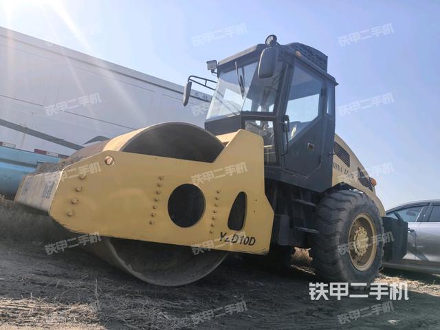 路捷重工YZD8.0壓路機(jī)