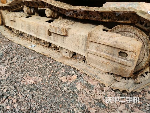 右側(cè)履帶整體（行走機構(gòu)）