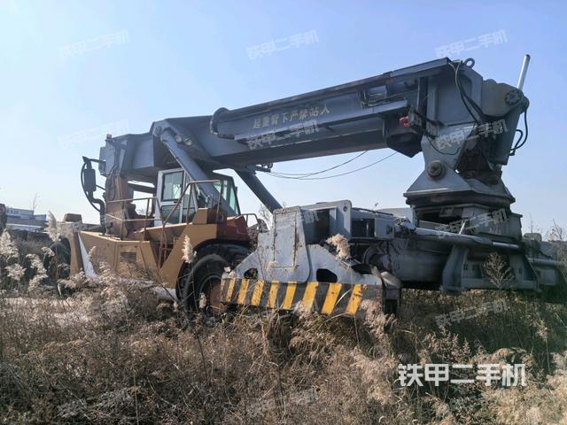 右后45度（汽车起重机外观）