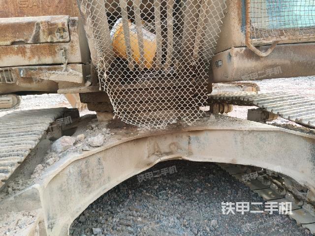 轉(zhuǎn)盤和下車架正前（工作和回轉(zhuǎn)裝置）