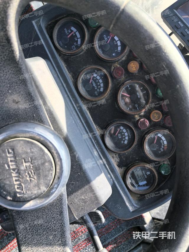 操作把手（壓路機(jī)駕駛室）