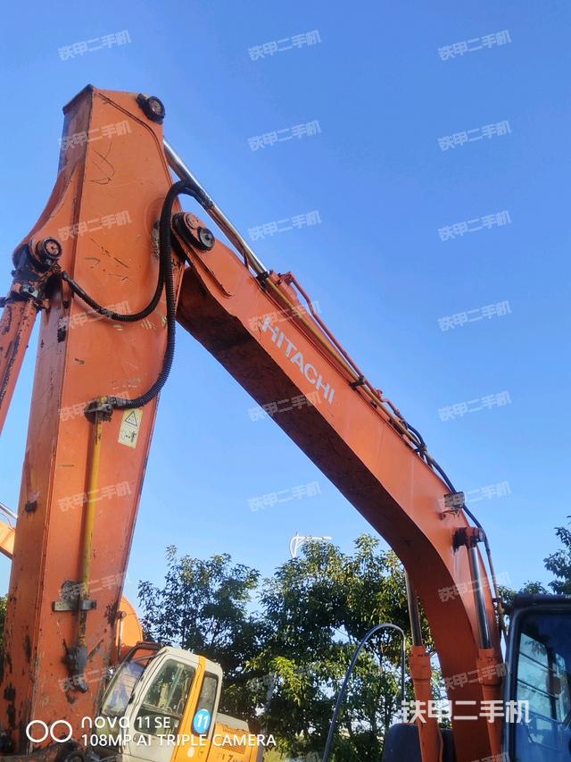 小臂整體左后（工作和回轉(zhuǎn)裝置）