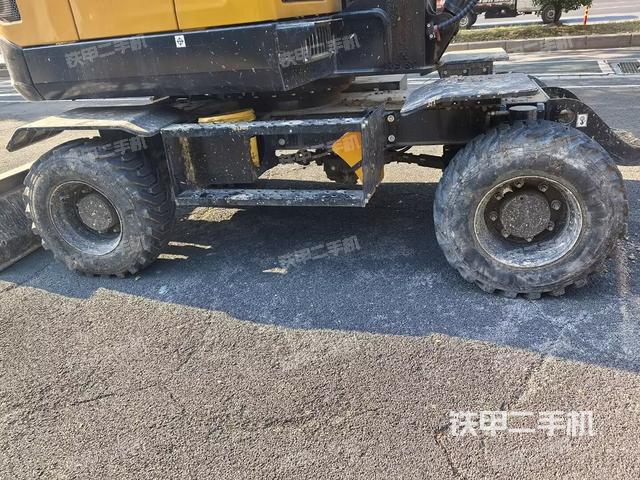 单侧履带整体（整机外观）