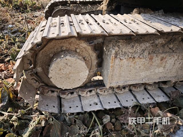 右驅(qū)動輪（行走機(jī)構(gòu)）