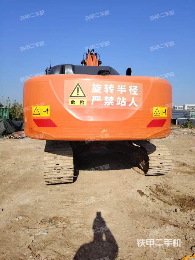 單側(cè)履帶整體（整機(jī)外觀）