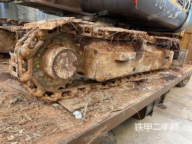 單側(cè)履帶整體（整機(jī)外觀）