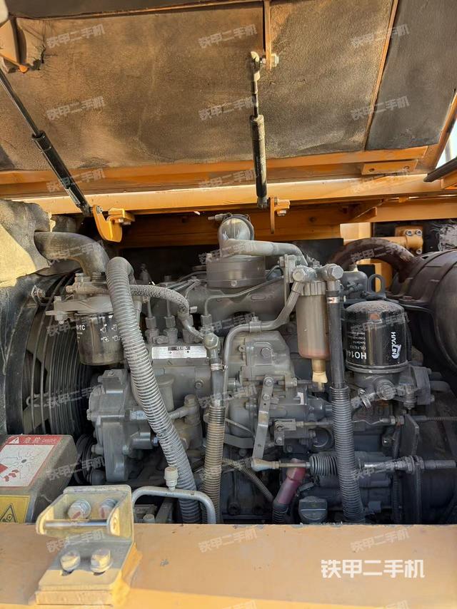 發(fā)動機整體俯視（整機外觀）