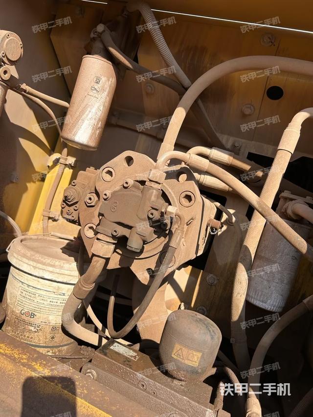 液压泵斜45 左（大件舱室）