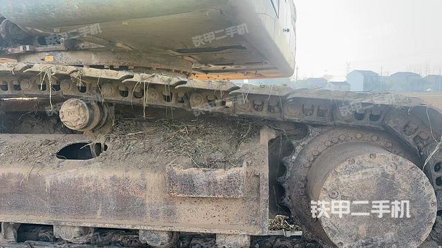 單側(cè)履帶整體（整機(jī)外觀）