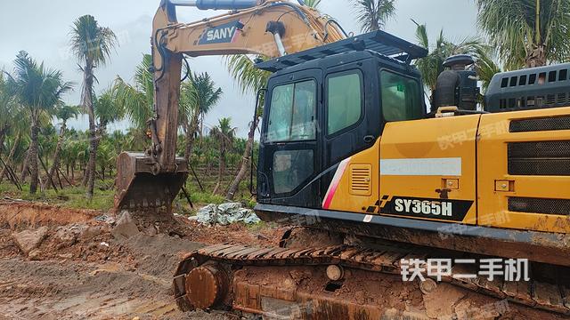 駕駛室頂部（整機(jī)外觀）