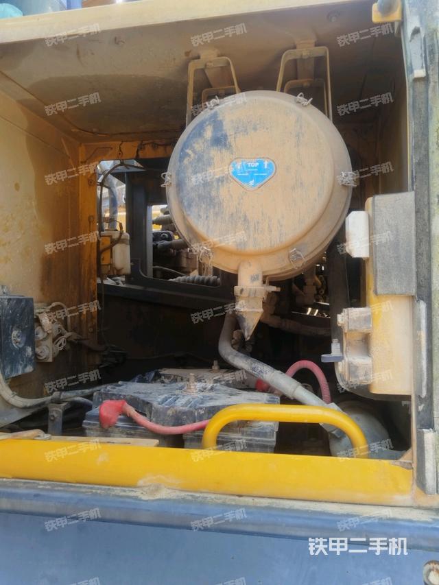 電瓶（大件艙室）