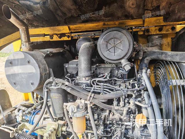 發(fā)動機整體俯視（整機外觀）