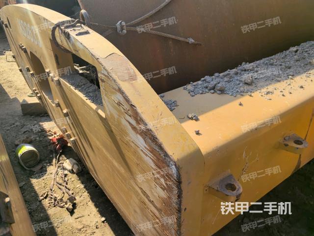 正后側(cè)（壓路機前后車架）