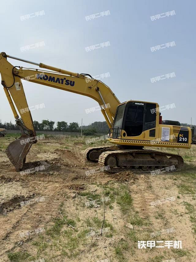 小松PC200-8M0挖掘機(jī)