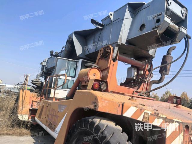 左后45度（汽车起重机外观）