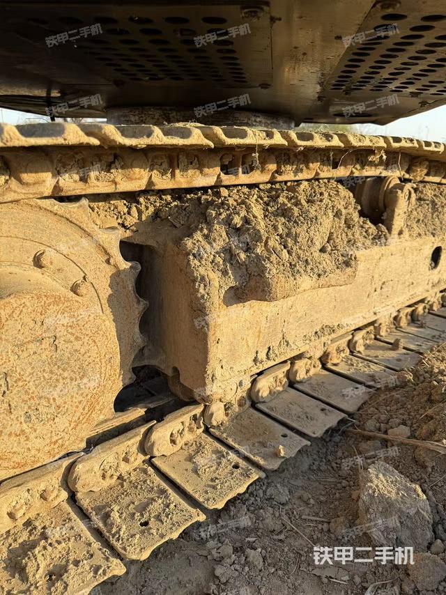 單側履帶整體（整機外觀）