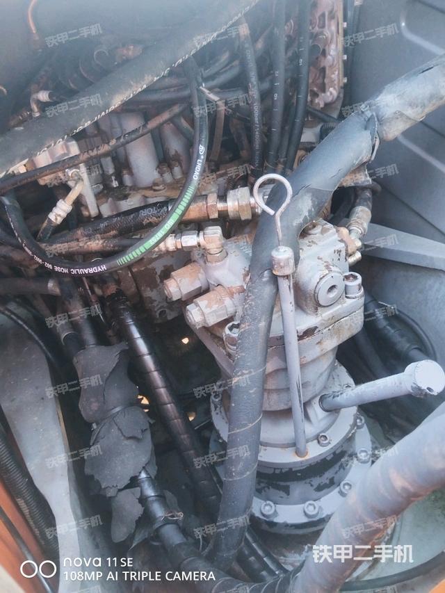 回轉(zhuǎn)馬達（上車部件）