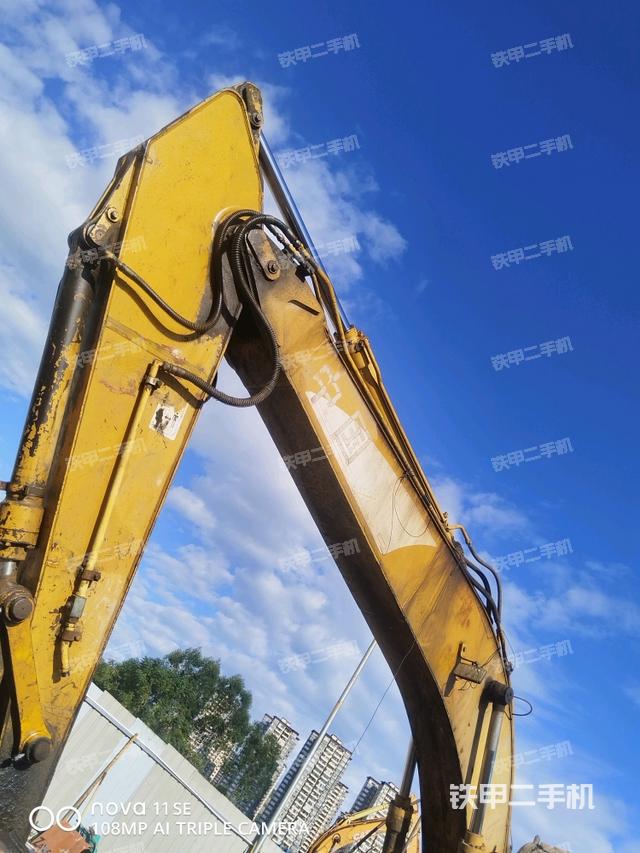 小臂整體左后（工作和回轉(zhuǎn)裝置）