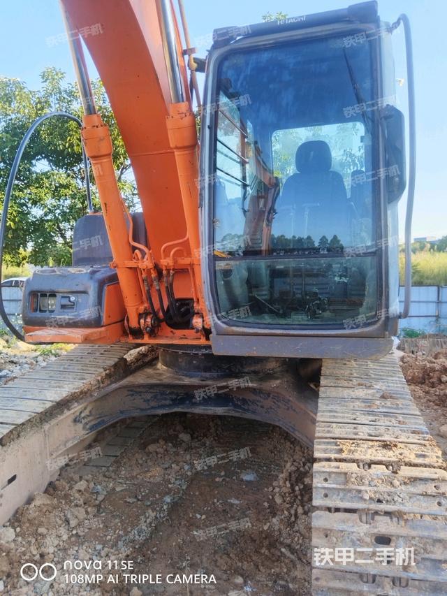 駕駛室左前45度（駕駛室部分）