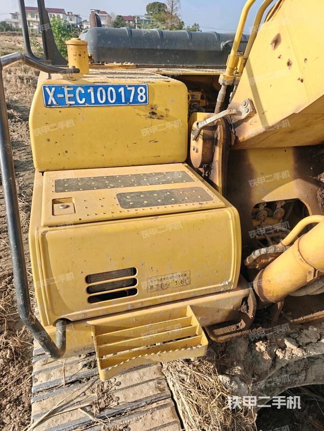 大臂根部?斜視（工作和回轉(zhuǎn)裝置）